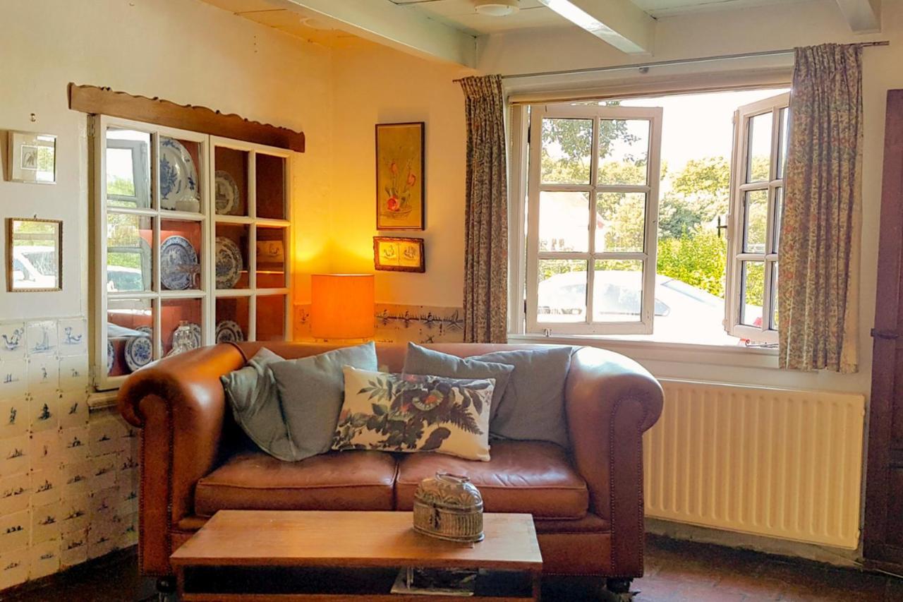 Countryside Bliss: Historic Cottage By The Sea برغ هالمستاد المظهر الخارجي الصورة